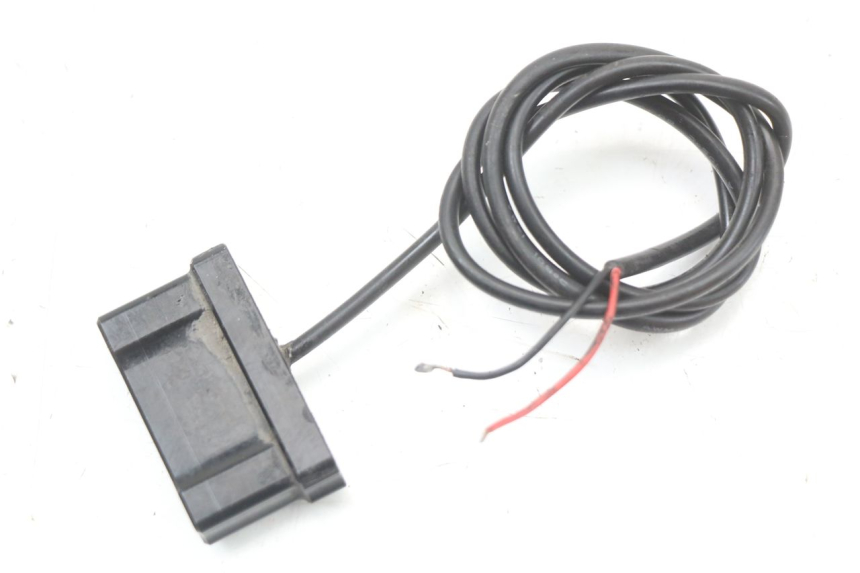 photo de OŚWIETLENIE TABLICY REJESTRACYJNEJ KAWASAKI NINJA 400 (2018 - 2023) - Punkty mocowania