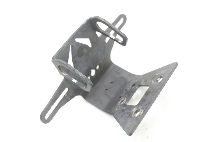 photo de OŚWIETLENIE TABLICY REJESTRACYJNEJ KAWASAKI NINJA 400 (2018 - 2023) - Stan powierzchni