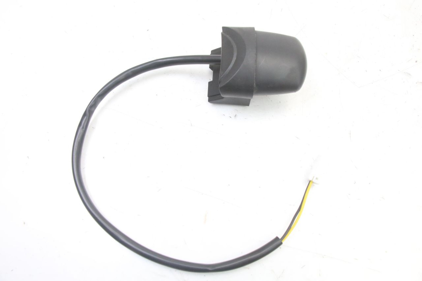 photo de OŚWIETLENIE TABLICY REJESTRACYJNEJ PIAGGIO NRG POWER PUREJET 50 (2018 - 2021) - Inny kąt widzenia