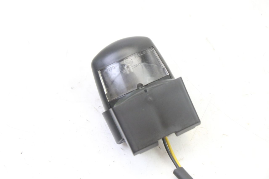 photo de OŚWIETLENIE TABLICY REJESTRACYJNEJ PIAGGIO NRG POWER PUREJET 50 (2018 - 2021) - Szczegół części