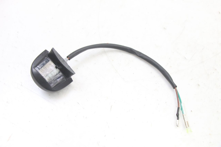 photo de OŚWIETLENIE TABLICY REJESTRACYJNEJ PEUGEOT TWEET 4T 50 (2023 - 2025) - Szczegół części