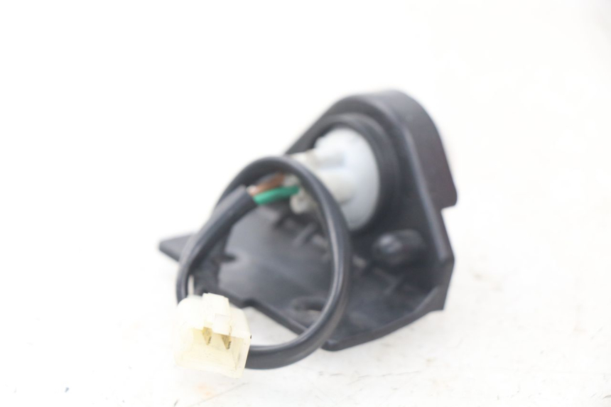 photo de OŚWIETLENIE TABLICY REJESTRACYJNEJ DAELIM S2 FI 125 (2008 - 2017) - Zoom stanu zużycia