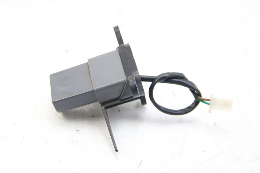 photo de OŚWIETLENIE TABLICY REJESTRACYJNEJ DAELIM S3 125 (2010 - 2017) - Szczegół części