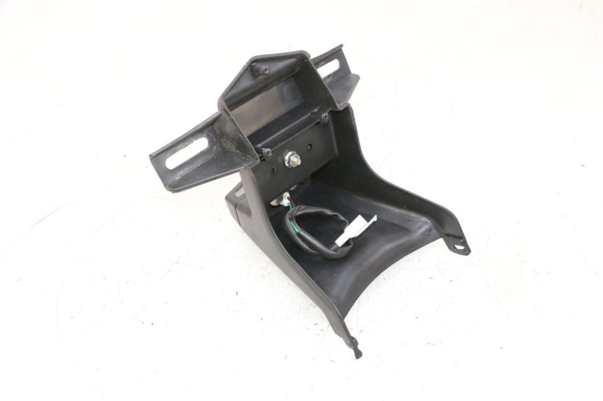 photo de OŚWIETLENIE TABLICY REJESTRACYJNEJ JM MOTORS SANTANA 50 (2014 - 2023) - Inny kąt widzenia