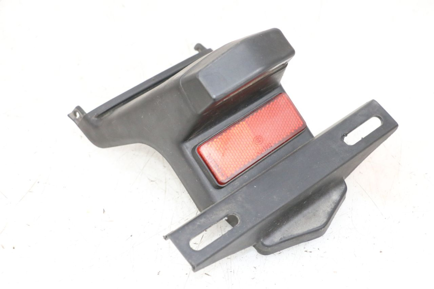 photo de OŚWIETLENIE TABLICY REJESTRACYJNEJ JM MOTORS SANTANA 50 (2014 - 2023) - Stan powierzchni