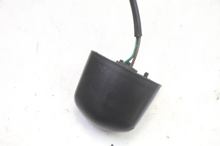 photo de OŚWIETLENIE TABLICY REJESTRACYJNEJ PEUGEOT SATELIS 125 (2013 - 2018) - Zbliżenie techniczne