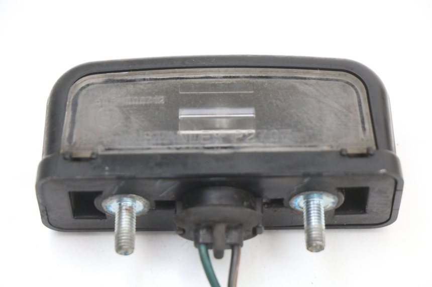 photo de OŚWIETLENIE TABLICY REJESTRACYJNEJ HONDA SH ABS 125 (2012 - 2017) - Szczegół części