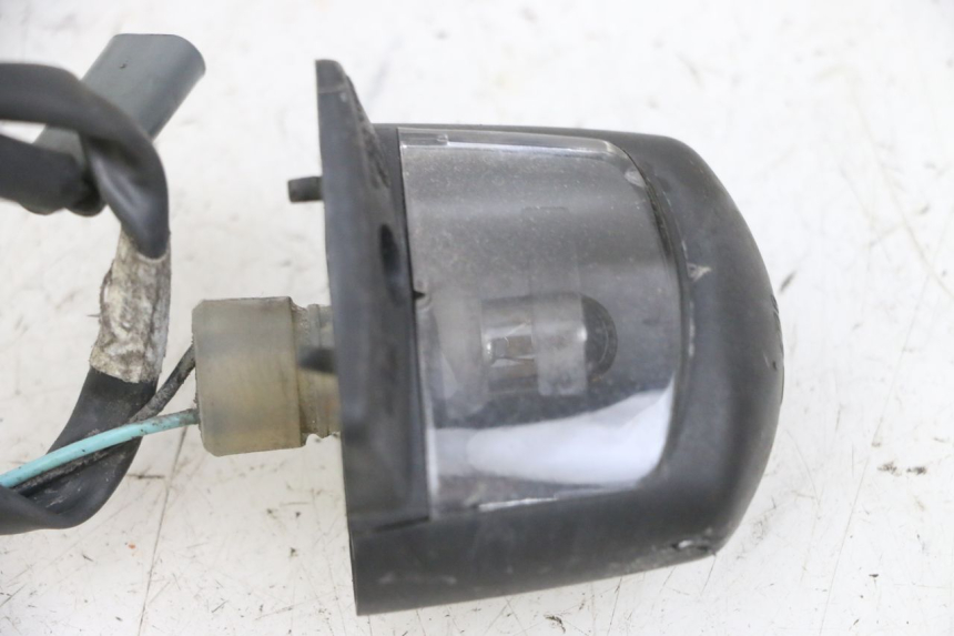 photo de OŚWIETLENIE TABLICY REJESTRACYJNEJ YAMAHA XMAX X-MAX 125 (2006 - 2009) - Szczegół części