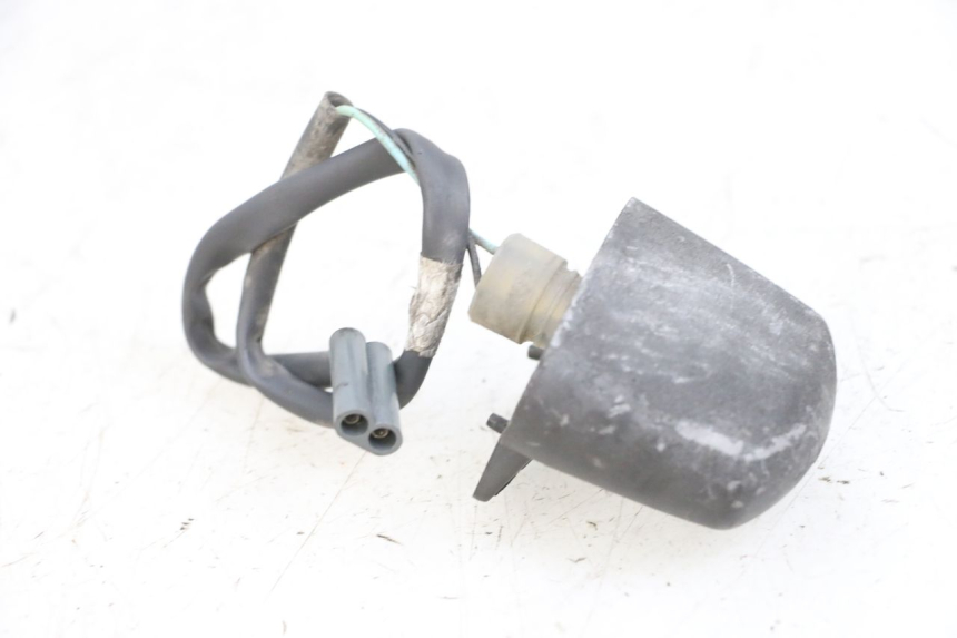 photo de OŚWIETLENIE TABLICY REJESTRACYJNEJ YAMAHA XMAX X-MAX 125 (2006 - 2009) - Zoom stanu zużycia