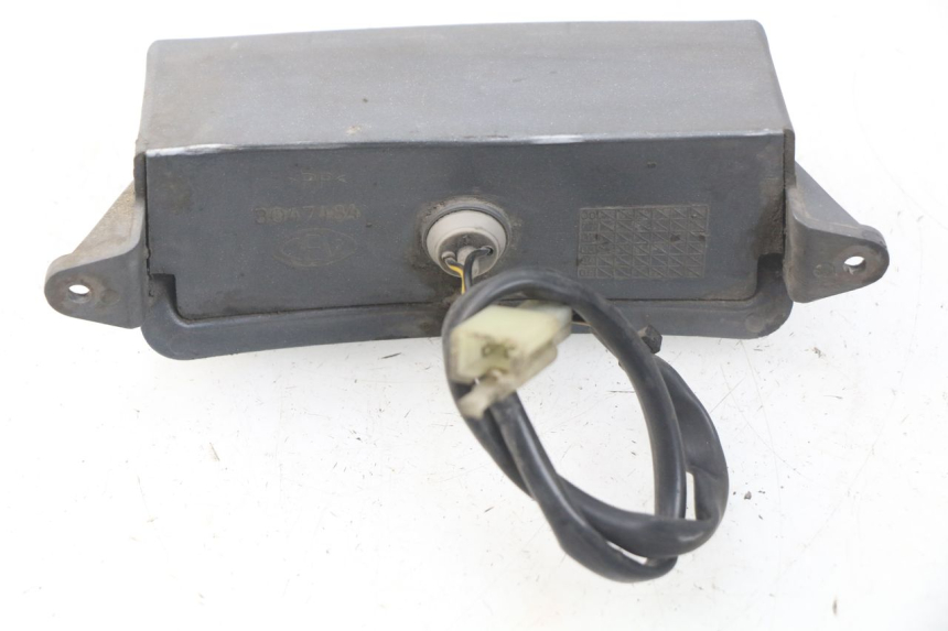 photo de OŚWIETLENIE TABLICY REJESTRACYJNEJ PIAGGIO X9 EVOLUTION 125 (2003 - 2007) - Zoom stanu zużycia