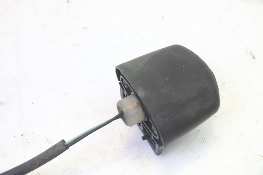 photo de OŚWIETLENIE TABLICY REJESTRACYJNEJ YAMAHA YP MAJESTY 125 (2007 - 2010) - Widok ogólny