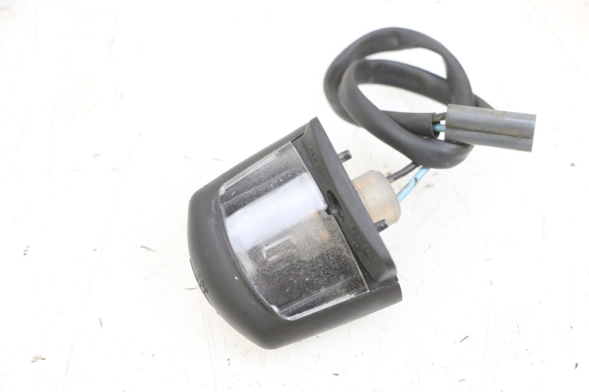 photo de OŚWIETLENIE TABLICY REJESTRACYJNEJ YAMAHA YP MAJESTY 125 (2002 - 2006) - Widok główny