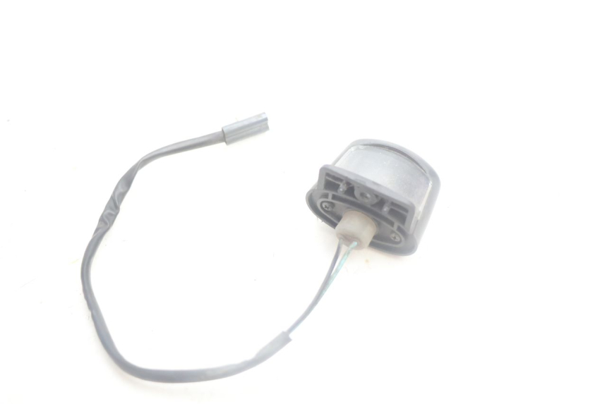 photo de OŚWIETLENIE TABLICY REJESTRACYJNEJ YAMAHA YP MAJESTY 125 (2002 - 2006) - Zoom stanu zużycia