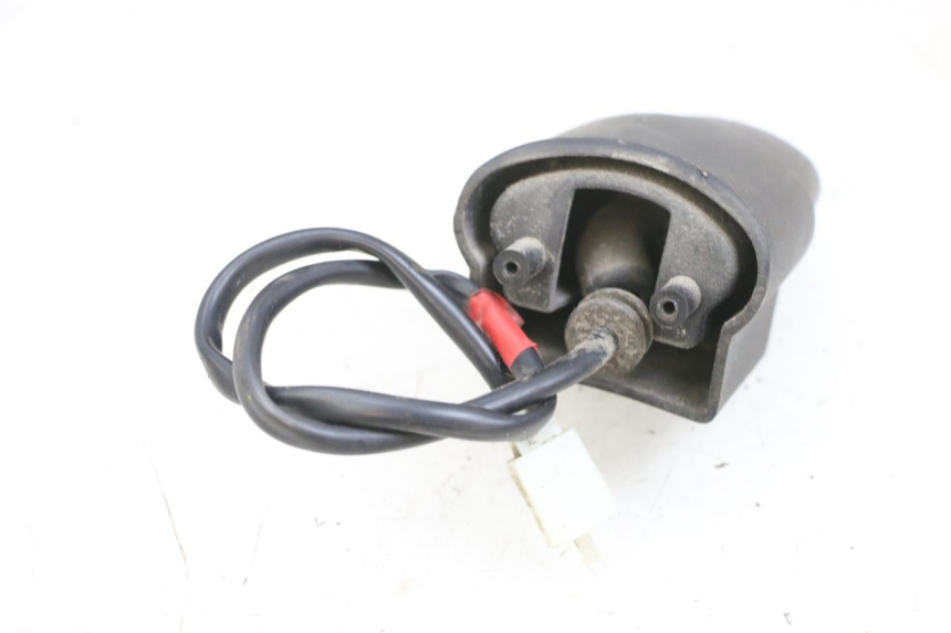 photo de OŚWIETLENIE TABLICY REJESTRACYJNEJ PIAGGIO ZIP 4T 50 (2018 - 2020) - Zbliżenie techniczne