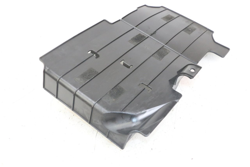 photo de KANAŁ CHŁODNICY HONDA FJS SILVERWING SILVER WING 600 (2001 - 2010) - Szczegół części