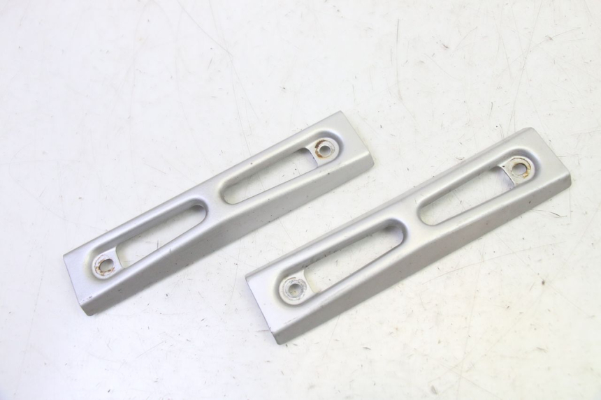 photo de KANAŁ CHŁODNICY YAMAHA FZ6 N FAZER 600 (2004 - 2006) - Widok główny