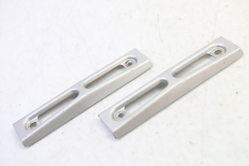 photo de KANAŁ CHŁODNICY YAMAHA FZ6 N FAZER 600 (2004 - 2006) - Szczegół części