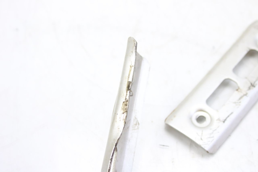 photo de KANAŁ CHŁODNICY YAMAHA FZS FAZER 600 (1998 - 2001) - Szczegół części