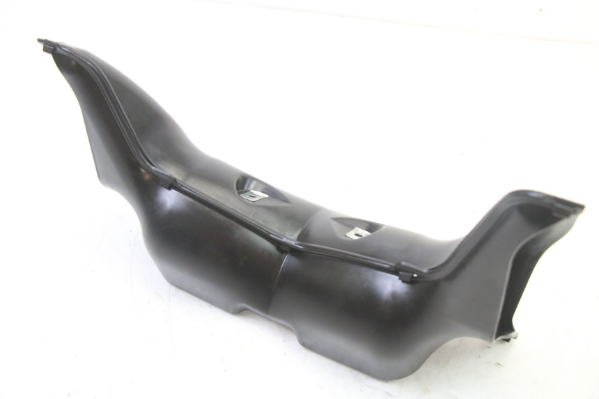 photo de KANAŁ CHŁODNICY PIAGGIO NRG POWER PUREJET 50 (2018 - 2021) - Zbliżenie techniczne