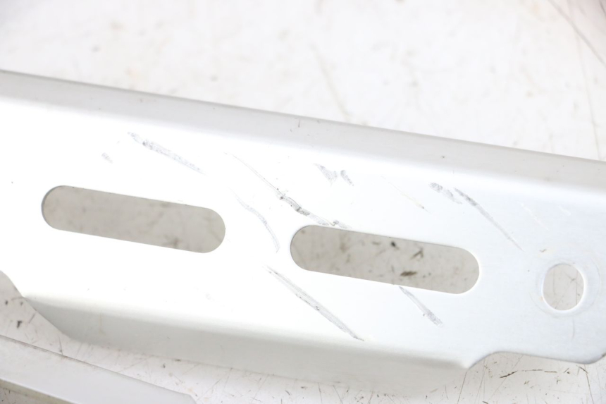 photo de KANAŁ CHŁODNICY SUZUKI SV N 650 (1999 - 2002) - Zoom stanu zużycia