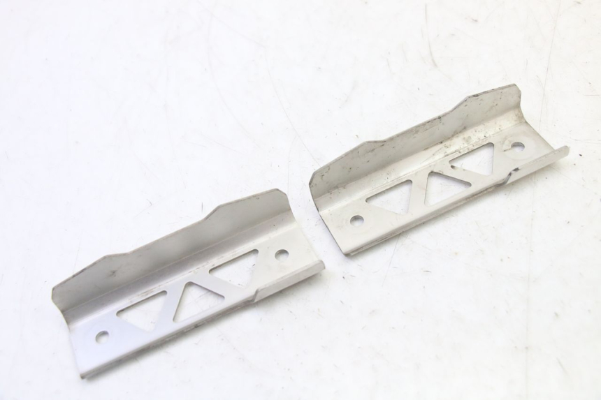 photo de KANAŁ CHŁODNICY SUZUKI SV S 650 (2003 - 2009) - Inny kąt widzenia