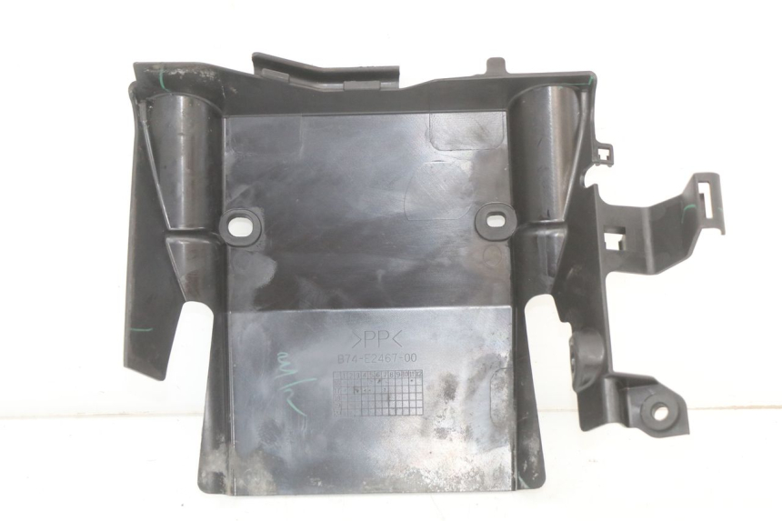 photo de KANAŁ CHŁODNICY YAMAHA XMAX X-MAX ABS 125 (2017 - 2020) - Zoom stanu zużycia