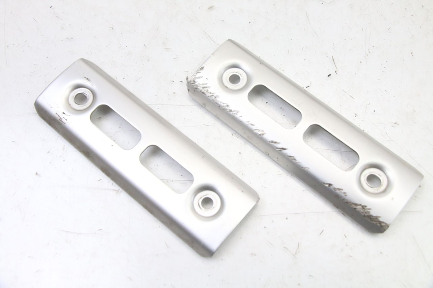 photo de KANAŁ CHŁODNICY YAMAHA FZS FAZER 600 (2001 - 2003) - Widok główny