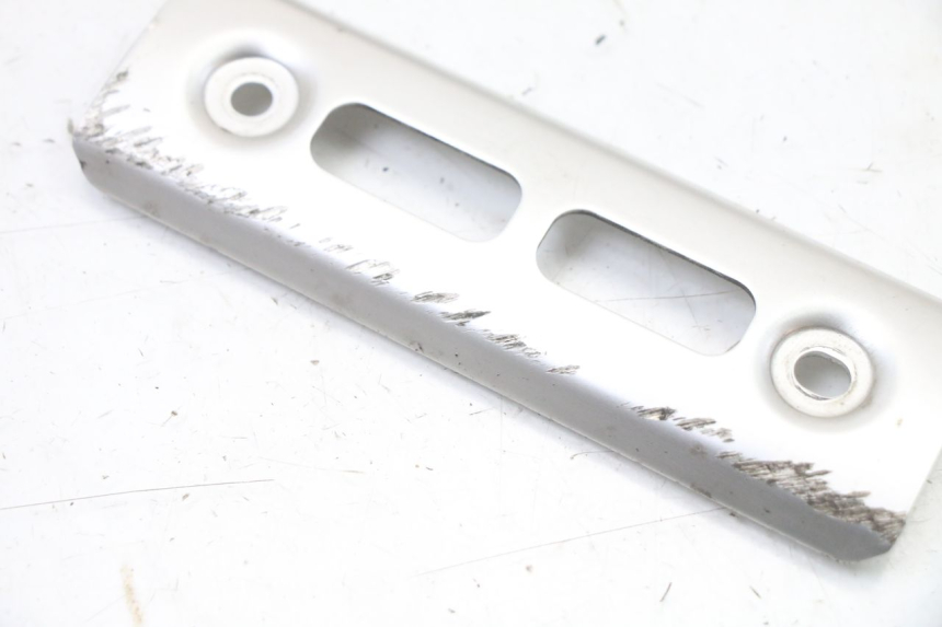 photo de KANAŁ CHŁODNICY YAMAHA FZS FAZER 600 (2001 - 2003) - Zoom stanu zużycia