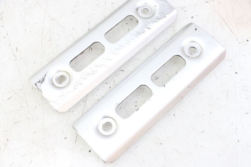 photo de KANAŁ CHŁODNICY YAMAHA FZS FAZER 600 (2001 - 2003) - Zbliżenie techniczne