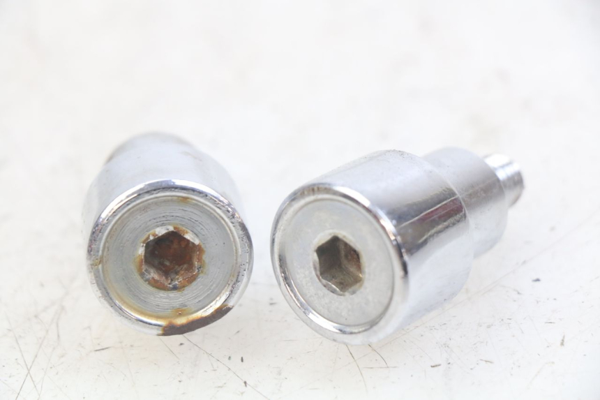 photo de ZAŚLEPKA KIEROWNICY NECO ALEXONE 125 (2017 - 2024) - Zoom stanu zużycia