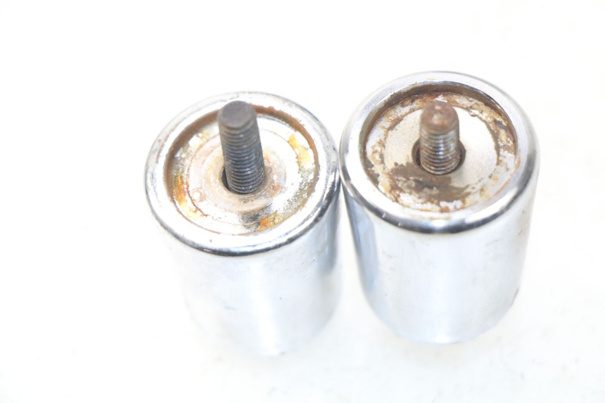 photo de ZAŚLEPKA KIEROWNICY PIAGGIO CARNABY 125 (2007 - 2011) - Szczegół części