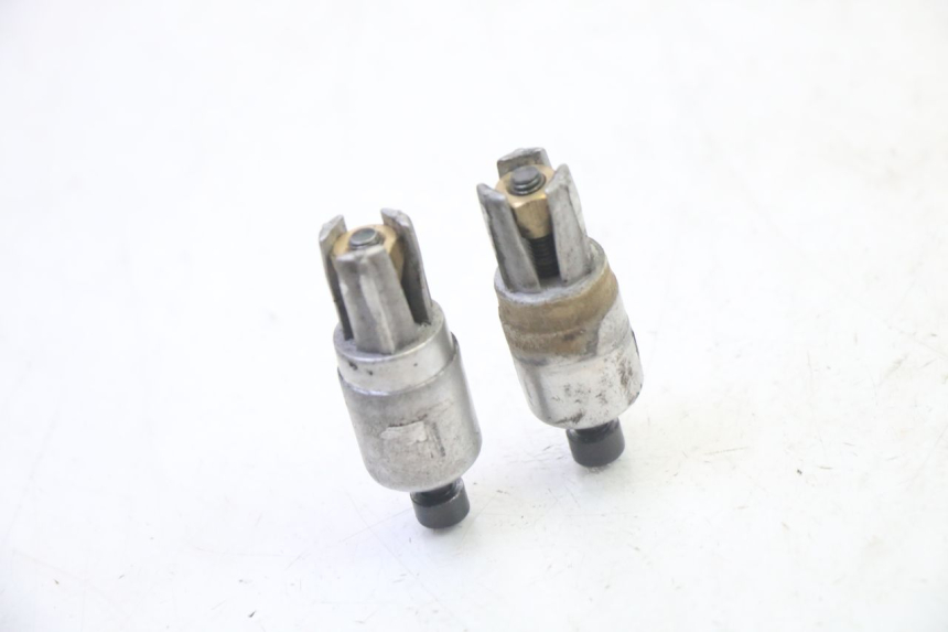 photo de ZAŚLEPKA KIEROWNICY PEUGEOT ELYSTAR 50 (2002 - 2014) - Szczegół części