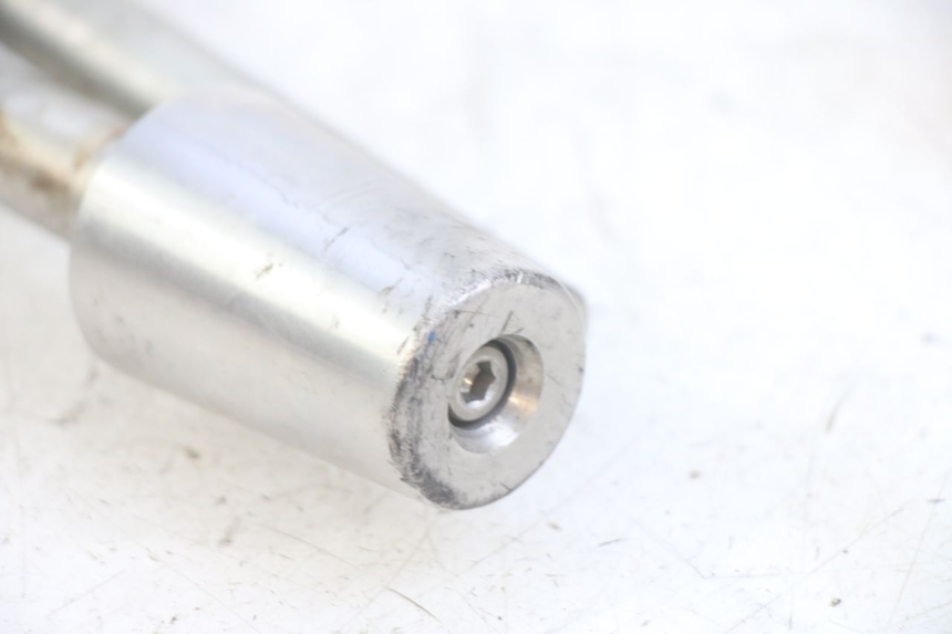 photo de ZAŚLEPKA KIEROWNICY PEUGEOT GEOPOLIS RS 125 (2007 - 2009) - Zbliżenie techniczne