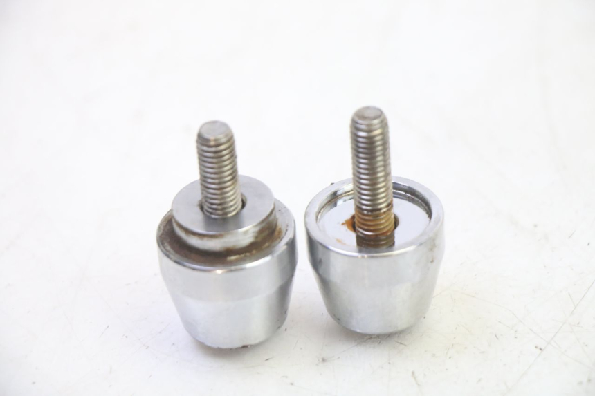 photo de ZAŚLEPKA KIEROWNICY KYMCO GRAND DINK 125 (2008 - 2014) - Zbliżenie techniczne