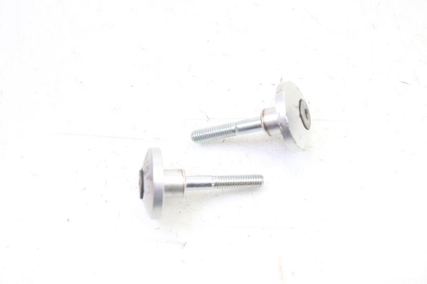 photo de ZAŚLEPKA KIEROWNICY SUZUKI GS GSE 500 (2001 - 2003) - Zoom stanu zużycia