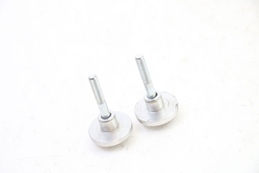 photo de ZAŚLEPKA KIEROWNICY SUZUKI GS GSE 500 (2001 - 2003) - Inny kąt widzenia