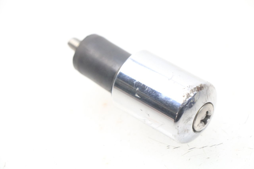 photo de ZAŚLEPKA KIEROWNICY SYM JOYMAX 250 (2013 - 2017) - Zbliżenie techniczne