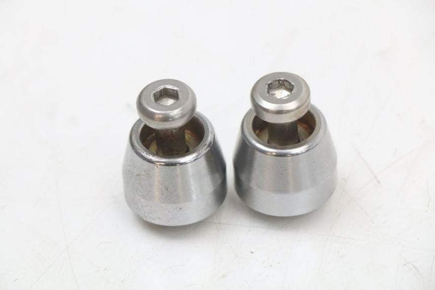 photo de ZAŚLEPKA KIEROWNICY KYMCO K-PW K-PIPE 50 (2012 - 2017) - Szczegół części