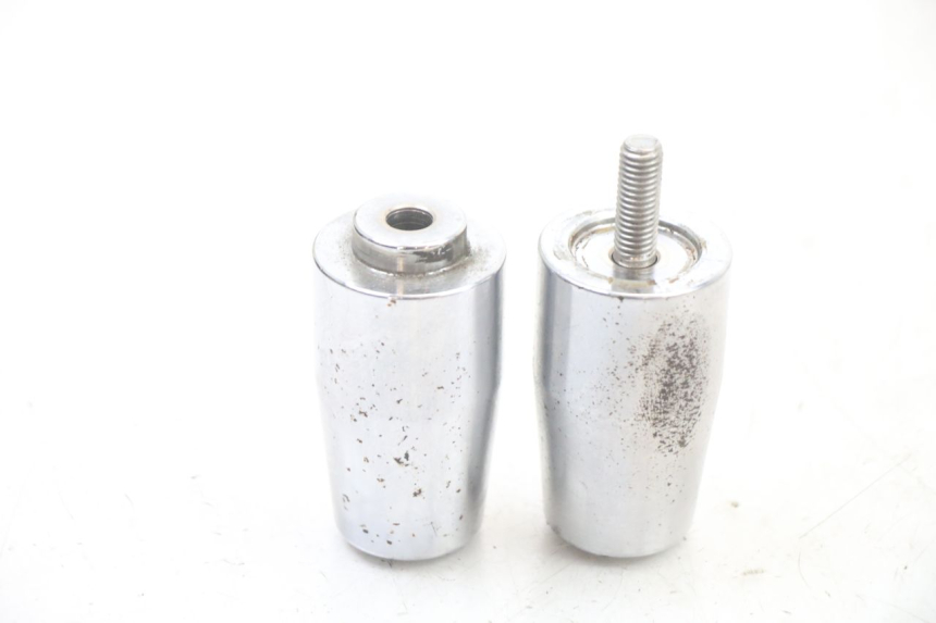 photo de ZAŚLEPKA KIEROWNICY KYMCO GRAND DINK 125 (2008 - 2014) - Zbliżenie techniczne