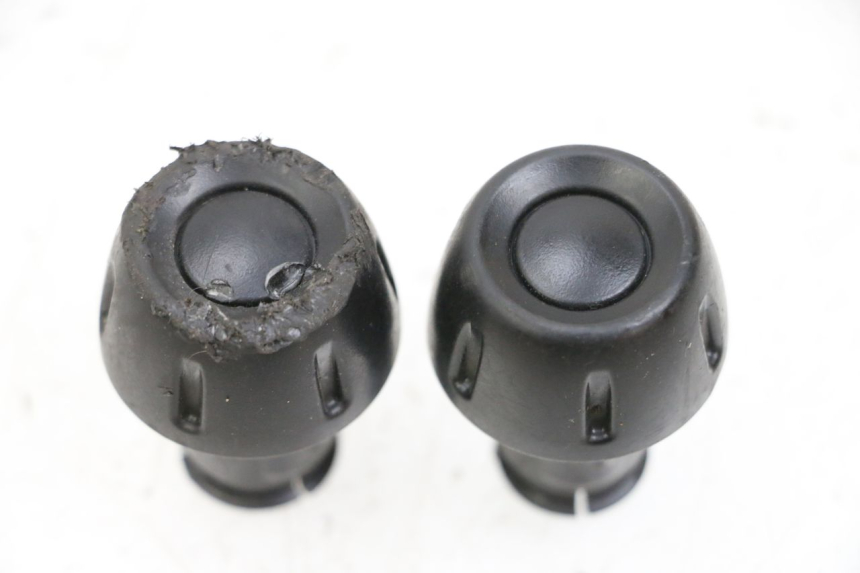 photo de ZAŚLEPKA KIEROWNICY YAMAHA NEO'S CORE 1 (2022 - 2026) - Zoom stanu zużycia