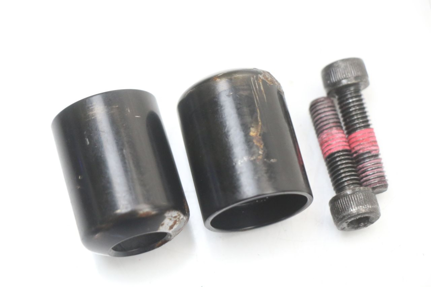 photo de ZAŚLEPKA KIEROWNICY KAWASAKI NINJA 400 (2018 - 2023) - Zbliżenie techniczne