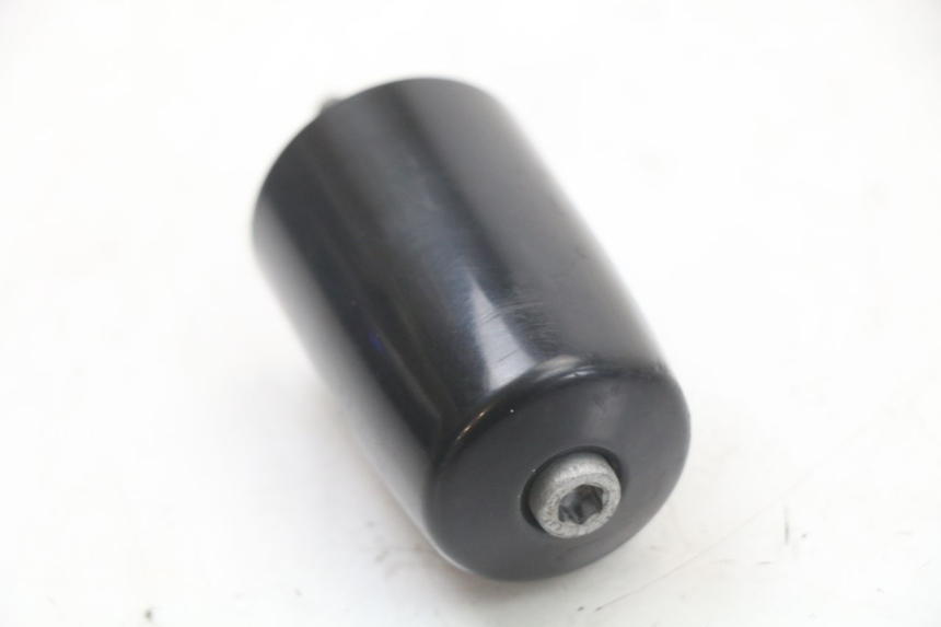 photo de ZAŚLEPKA KIEROWNICY MOTO GUZZI NORGE 8V GT 1200 (2011 - 2016) - Zoom stanu zużycia