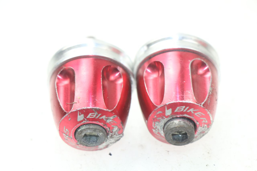 photo de ZAŚLEPKA KIEROWNICY HONDA PCX (JF47) 125 (2012 - 2013) - Szczegół części