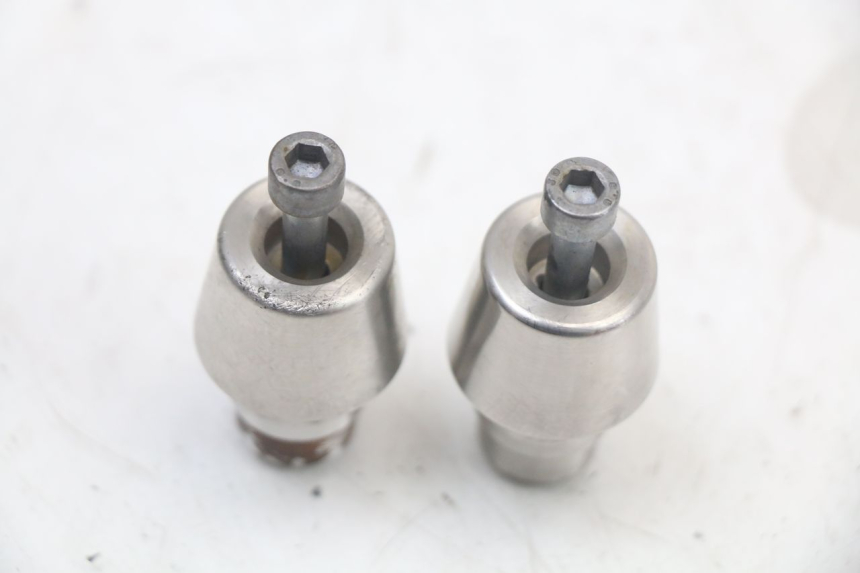 photo de ZAŚLEPKA KIEROWNICY PEUGEOT SATELIS 125 (2010 - 2012) - Zoom stanu zużycia