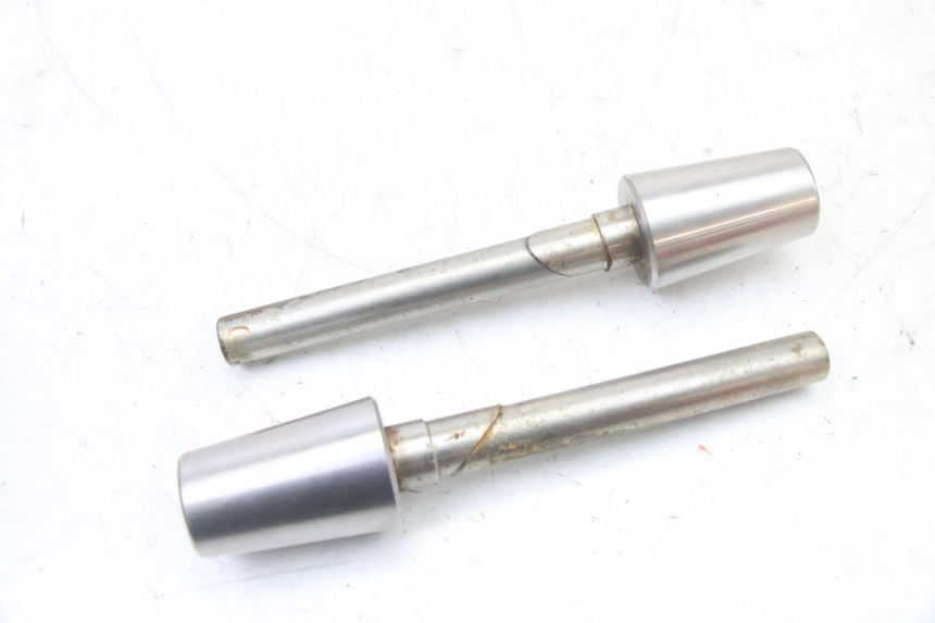 photo de ZAŚLEPKA KIEROWNICY PEUGEOT SATELIS COMPRESSOR K15 125 (2006 - 2009) - Zbliżenie techniczne