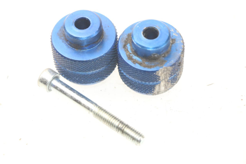 photo de ZAŚLEPKA KIEROWNICY SUZUKI SV S ABS 650 (2003 - 2009) - Szczegół części