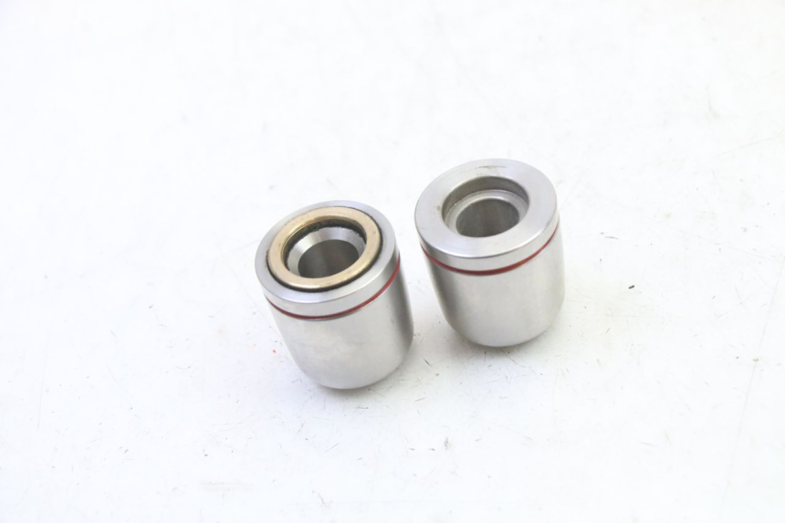 photo de ZAŚLEPKA KIEROWNICY YAMAHA TDM ABS 900 (2002 - 2014) - Zbliżenie techniczne