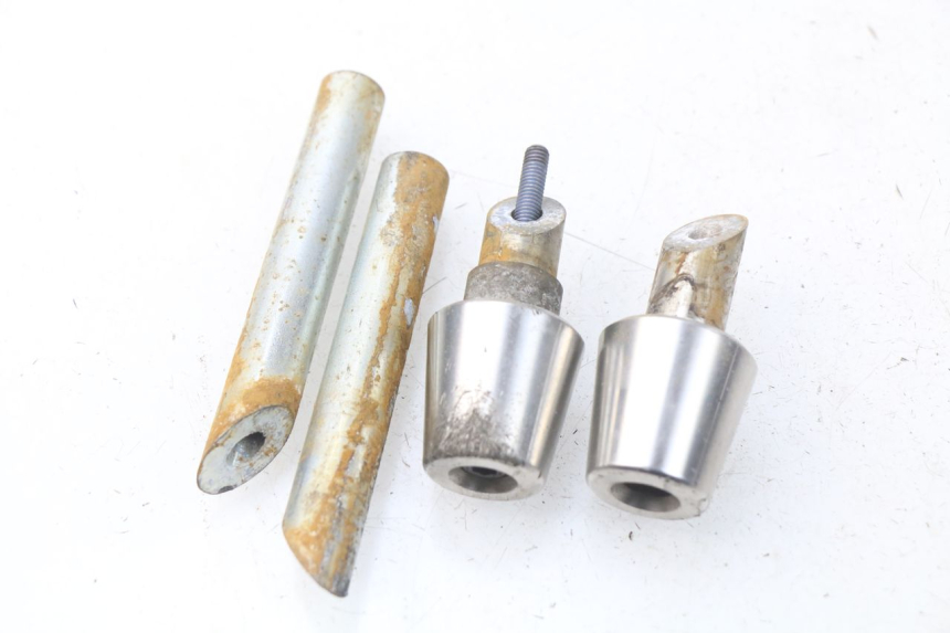 photo de ZAŚLEPKA KIEROWNICY PEUGEOT TWEET 125 (2010 - 2017) - Szczegół części