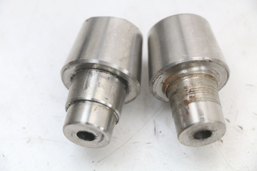 photo de ZAŚLEPKA KIEROWNICY PEUGEOT TWEET 125 (2018 - 2021) - Szczegół części