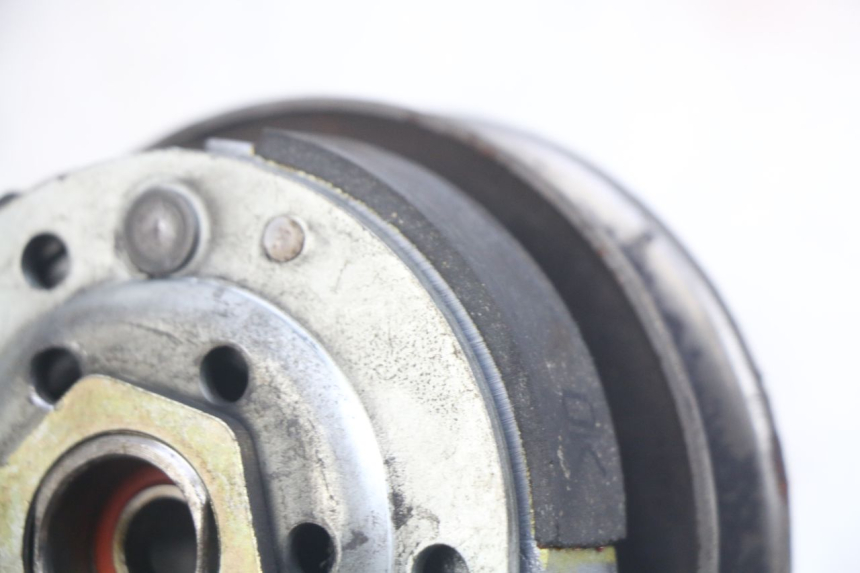 photo de SPRZĘGŁO YAMAHA BW'S EASY 50 (2013 - 2016) - Zbliżenie techniczne